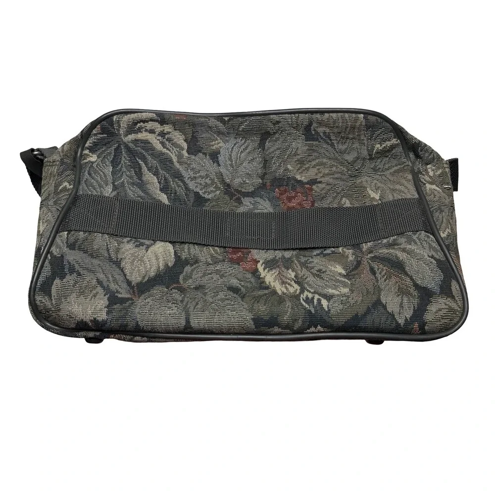American Tourister good main